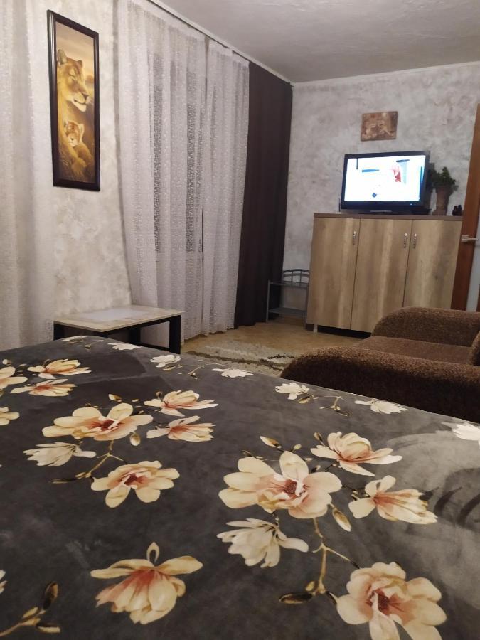Apartment On Sobornaya 58 Khmel'nyts'kyy Exterior foto
