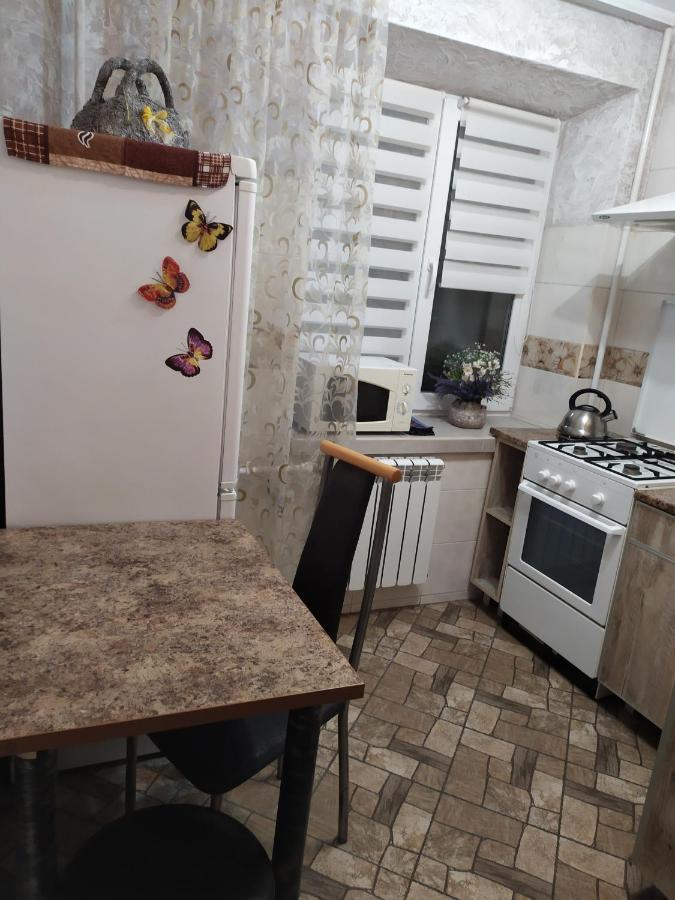 Apartment On Sobornaya 58 Khmel'nyts'kyy Exterior foto