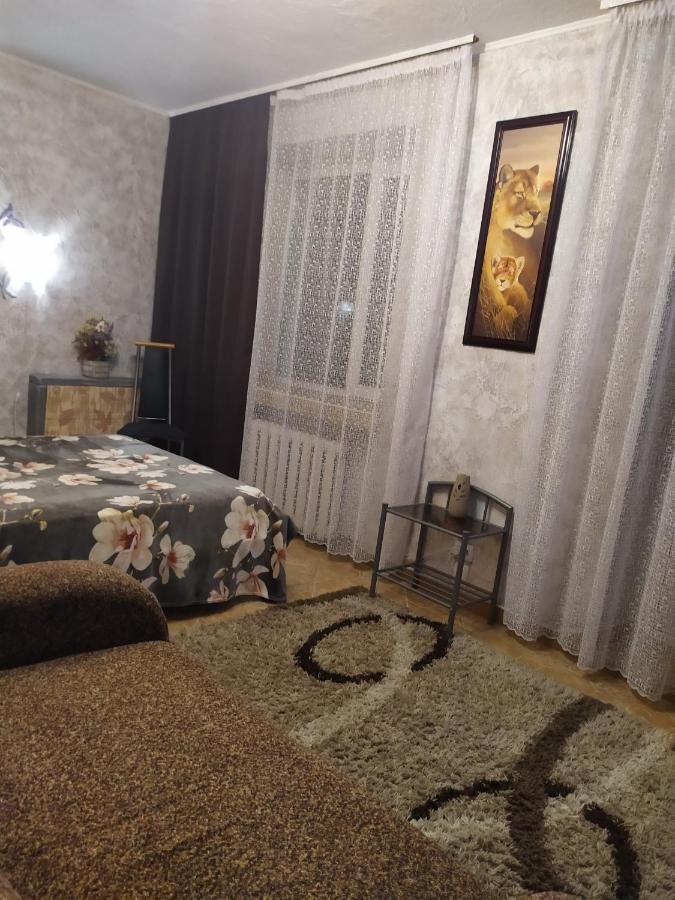 Apartment On Sobornaya 58 Khmel'nyts'kyy Exterior foto